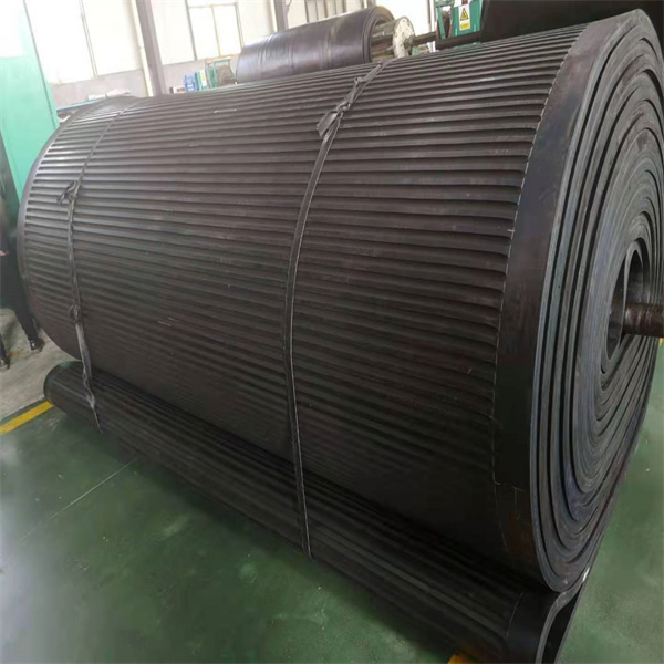 Vacuum rubber filter conveyor belt